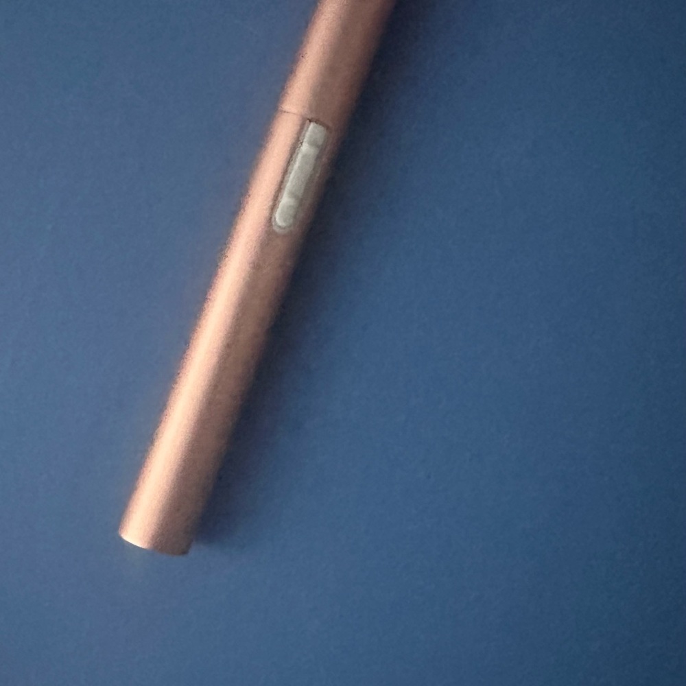 Gold Eyebrow Razor - Picture 2 of 2